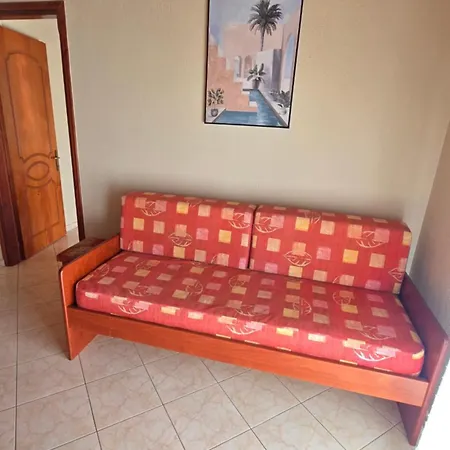 Elena Hotel *