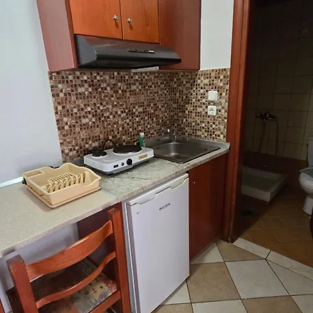 Hotel Elena Potos